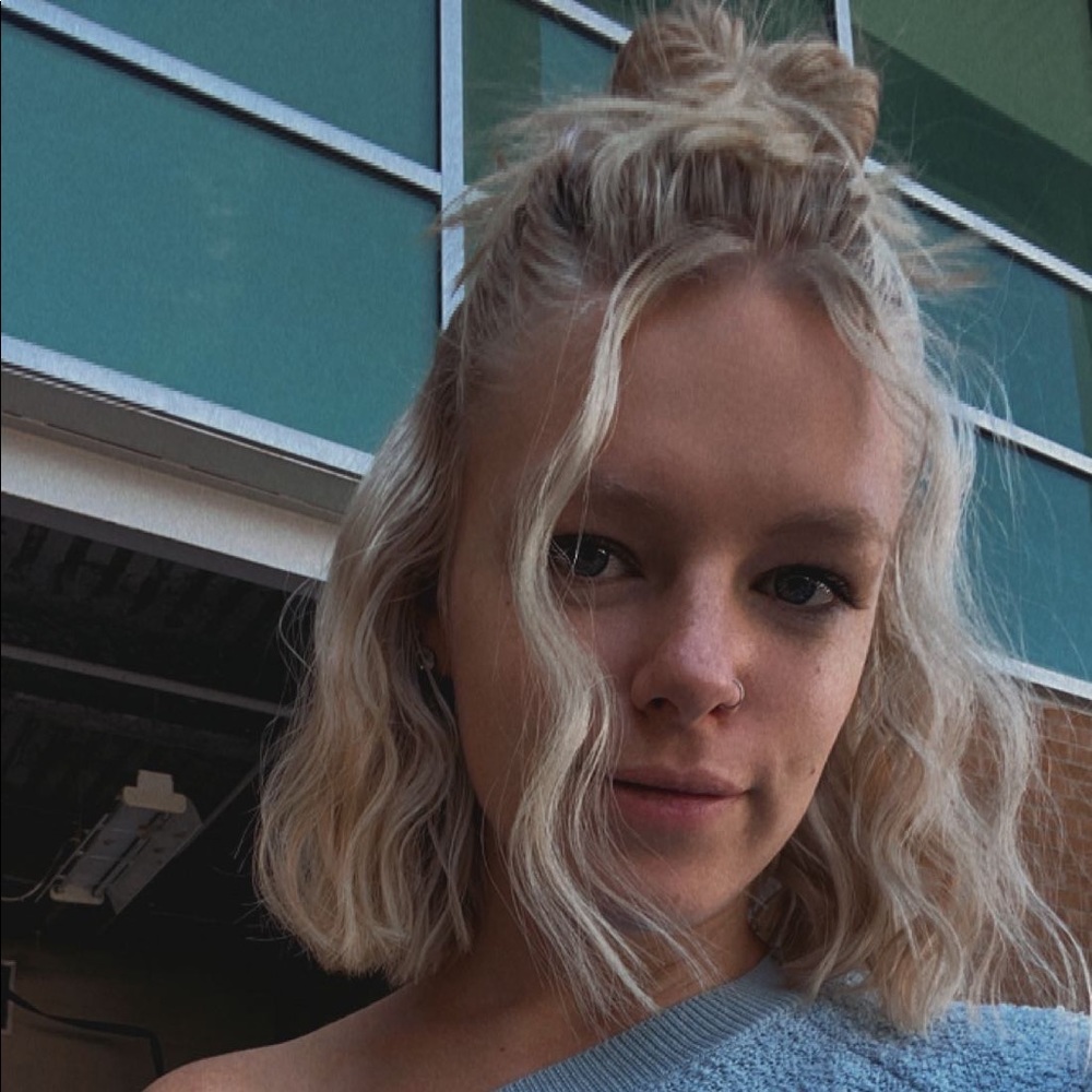 Meet your Posher, Makena